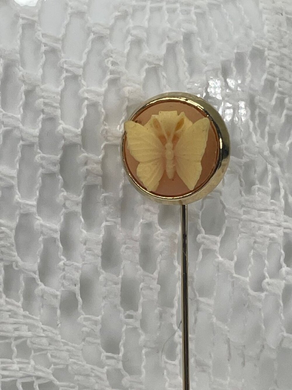 Butterfly Cameo Stick Pin Gold-Tone Vintage Brooch Accessory - Picture 2 of 6
